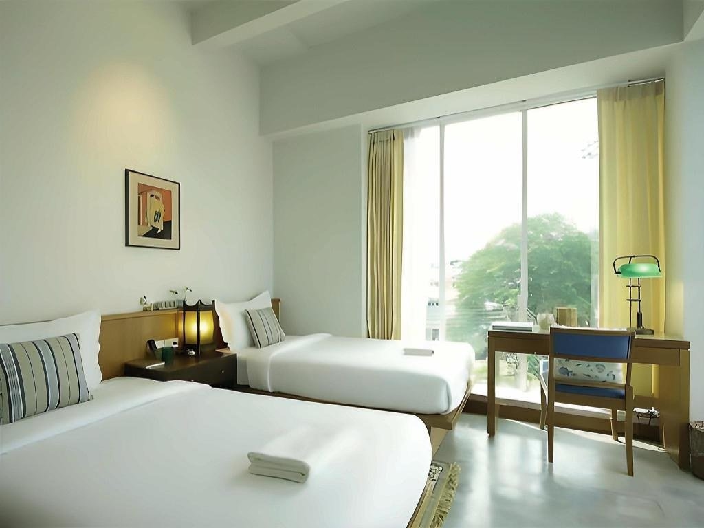 Twin guest bedroom at Baan Dinso