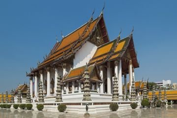 Ordination hall at Wat Suthat